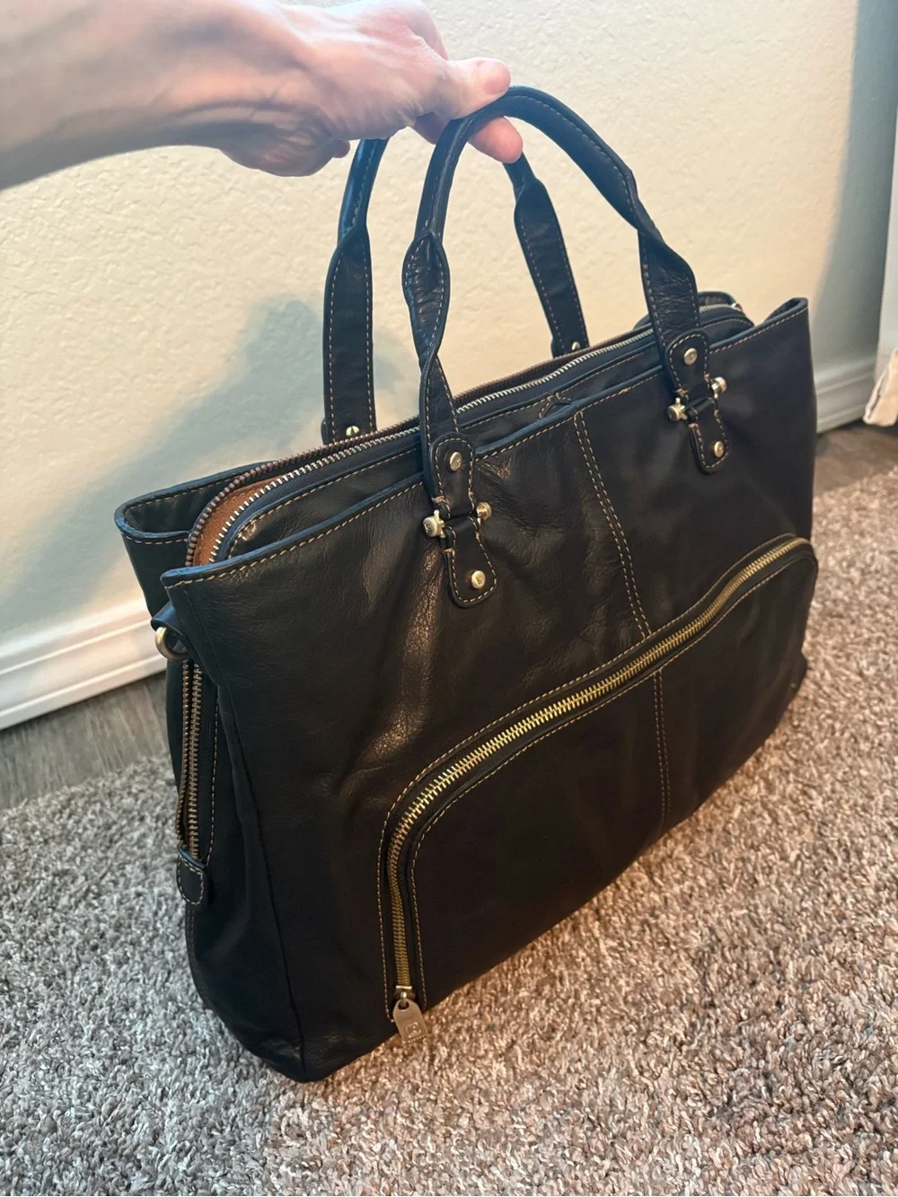 Liz Claiborne black leather satchel tote bag purse